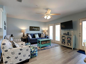 Awesome home in Perdido Key with Heated swimming pool, Swimming pool and 2 Bedrooms